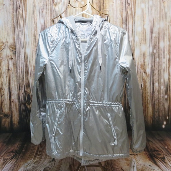 BCBG Jackets & Blazers - NWT BCBG Small Silver Packable Jacket